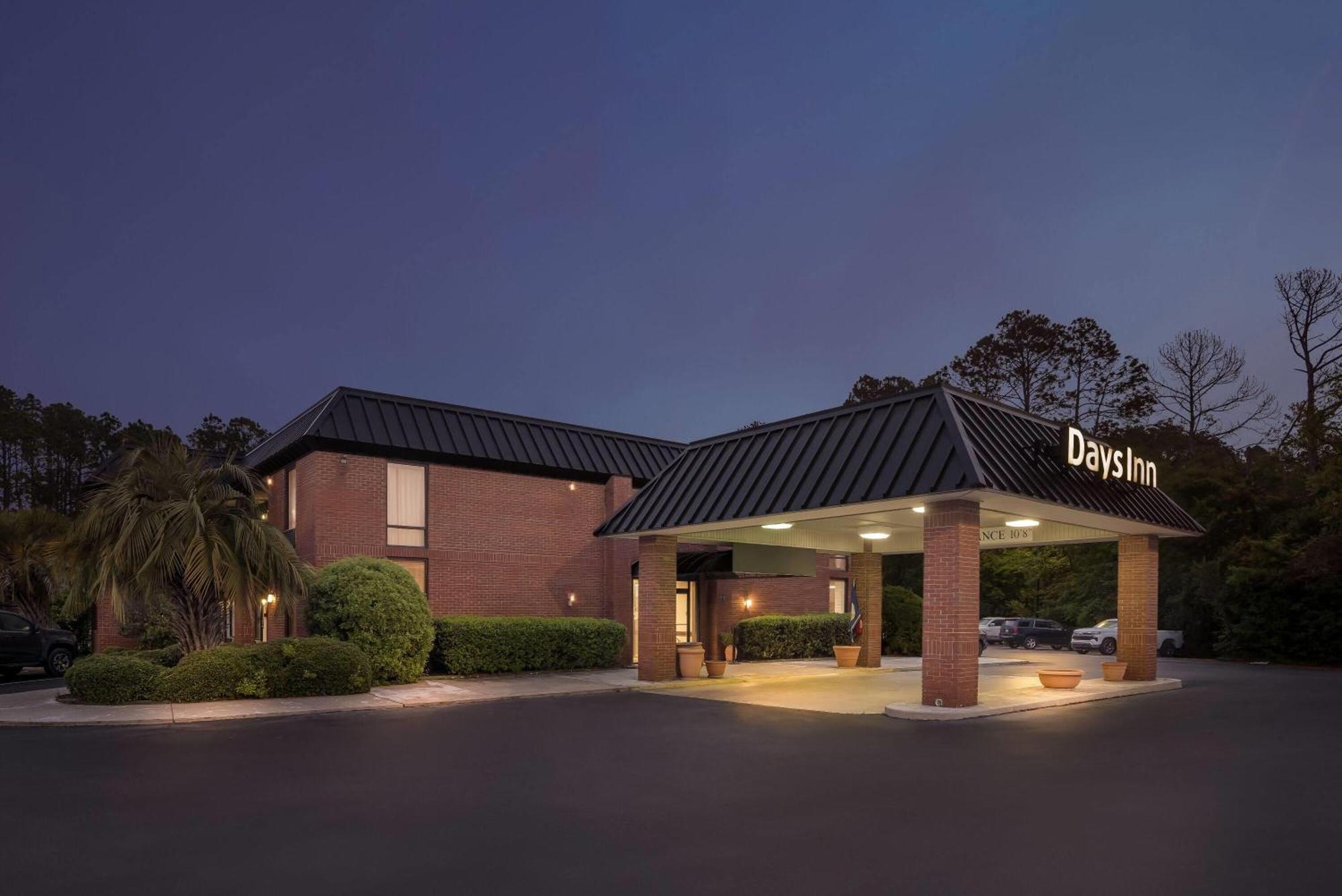 Days Inn By Wyndham Statesboro Zewnętrze zdjęcie
