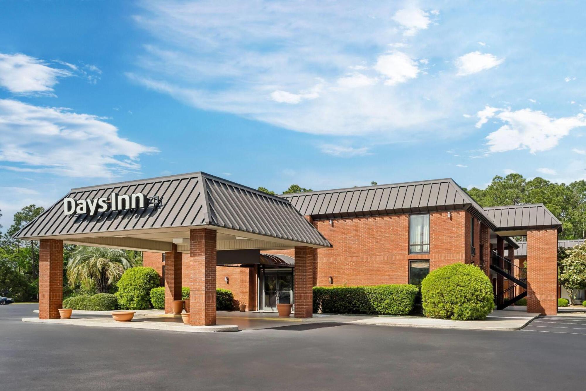 Days Inn By Wyndham Statesboro Zewnętrze zdjęcie