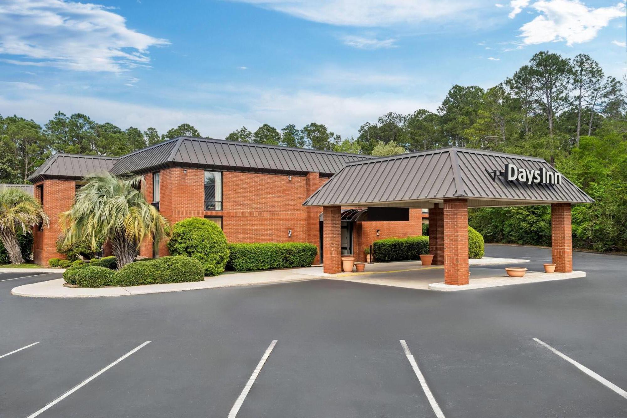 Days Inn By Wyndham Statesboro Zewnętrze zdjęcie